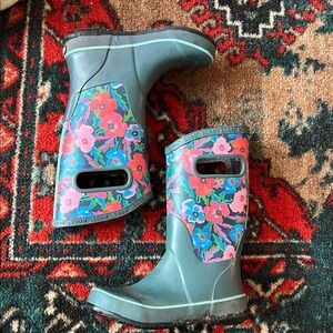 Bogs Pansie Print l Size Youth 1